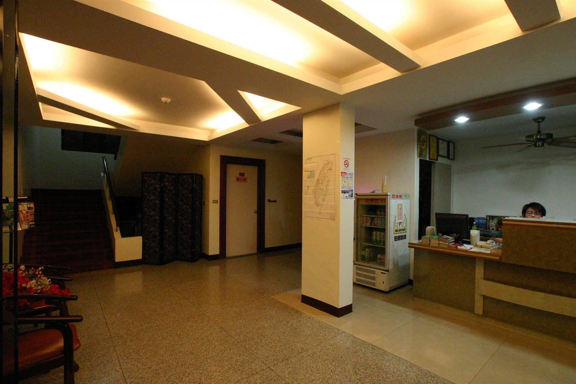 King Town Hotel Лодун Экстерьер фото