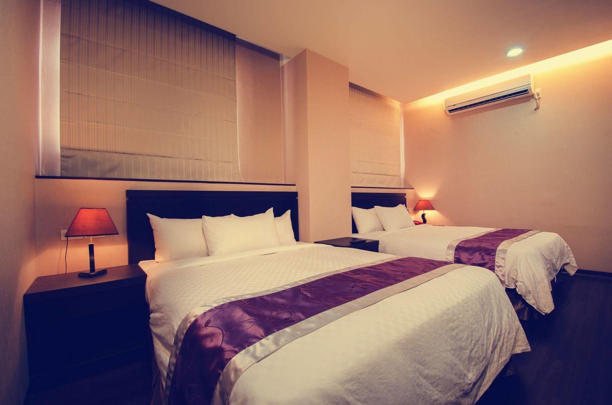 King Town Hotel Лодун Экстерьер фото
