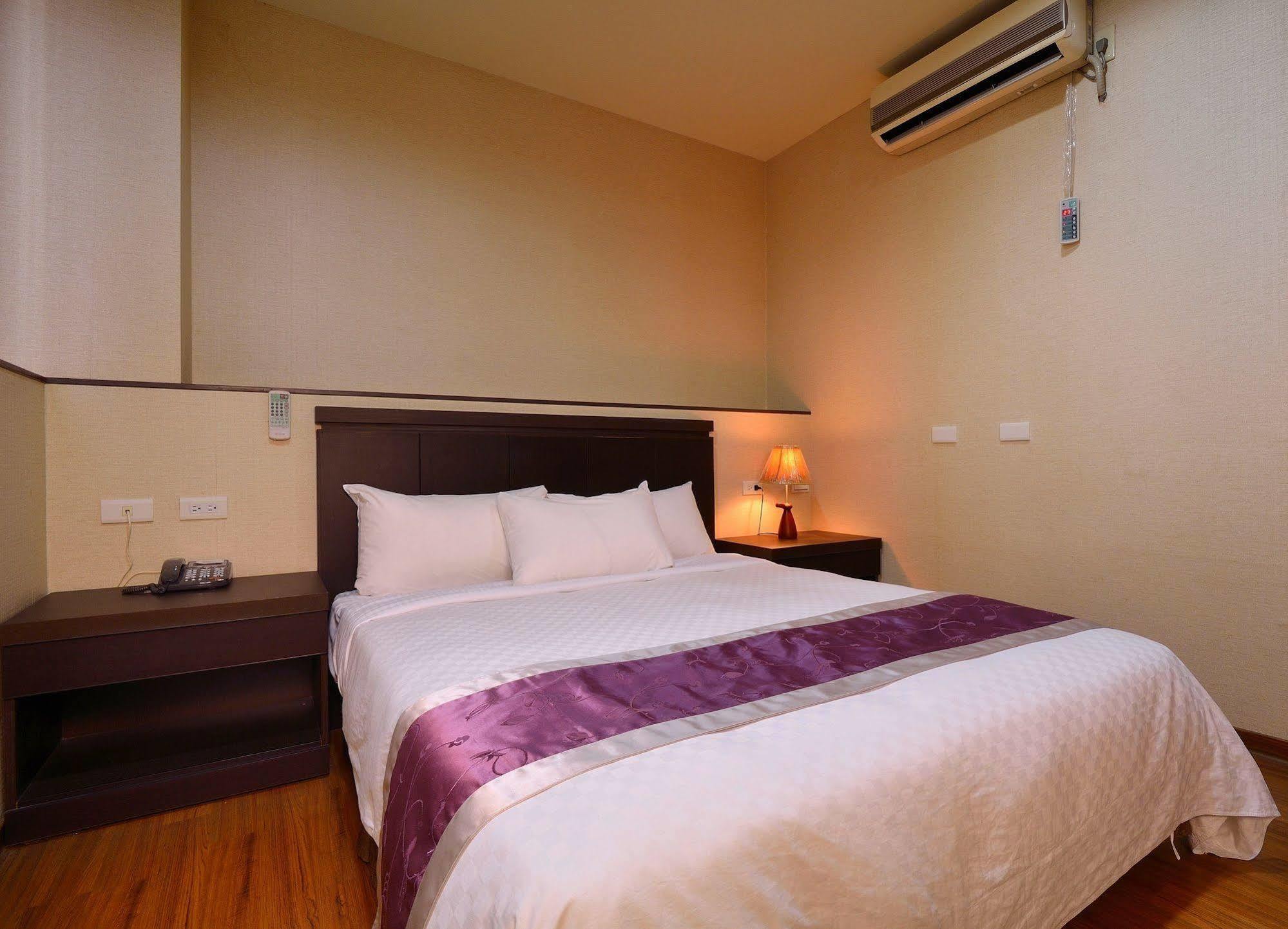 King Town Hotel Лодун Экстерьер фото