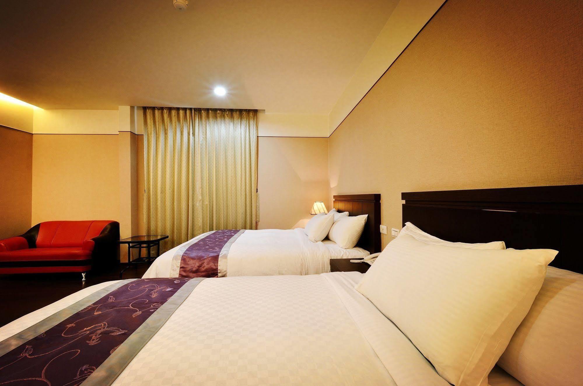King Town Hotel Лодун Экстерьер фото